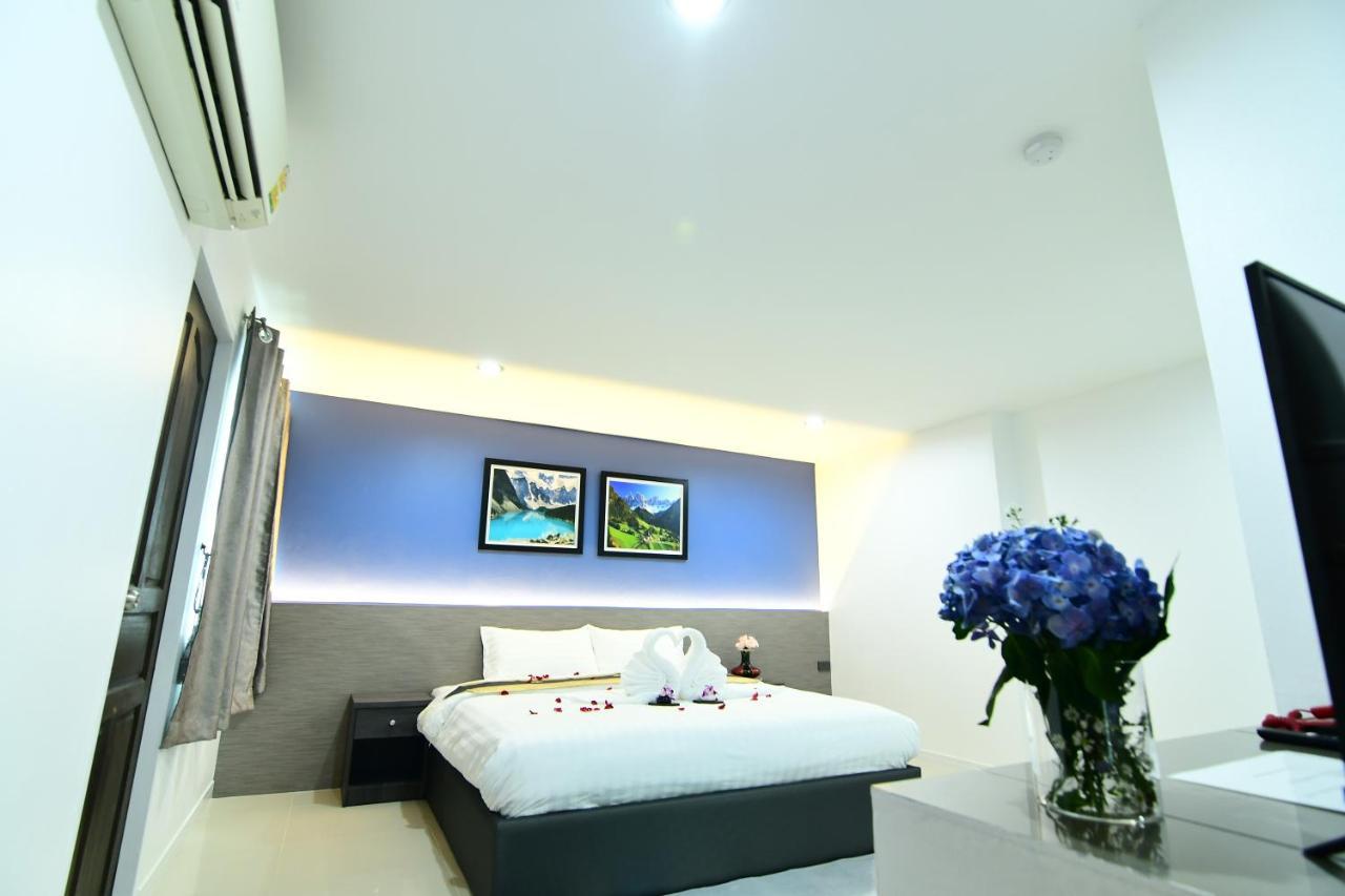 Poonsuk Place Hotel Bangkok Exterior photo